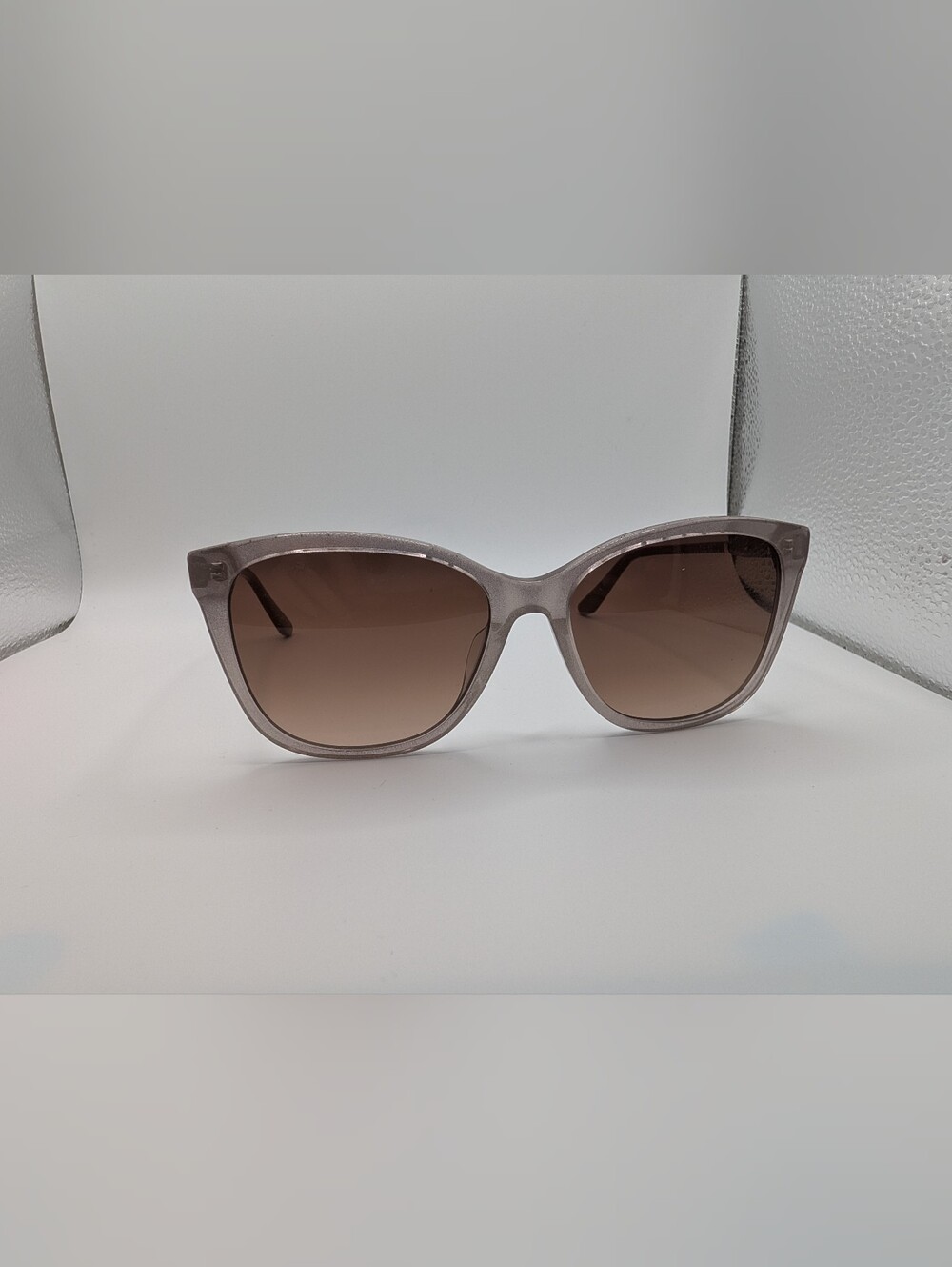 Juicy Couture Translucent Taupe Rhinestone Accent Cat Eye Sunglasses NWT Case